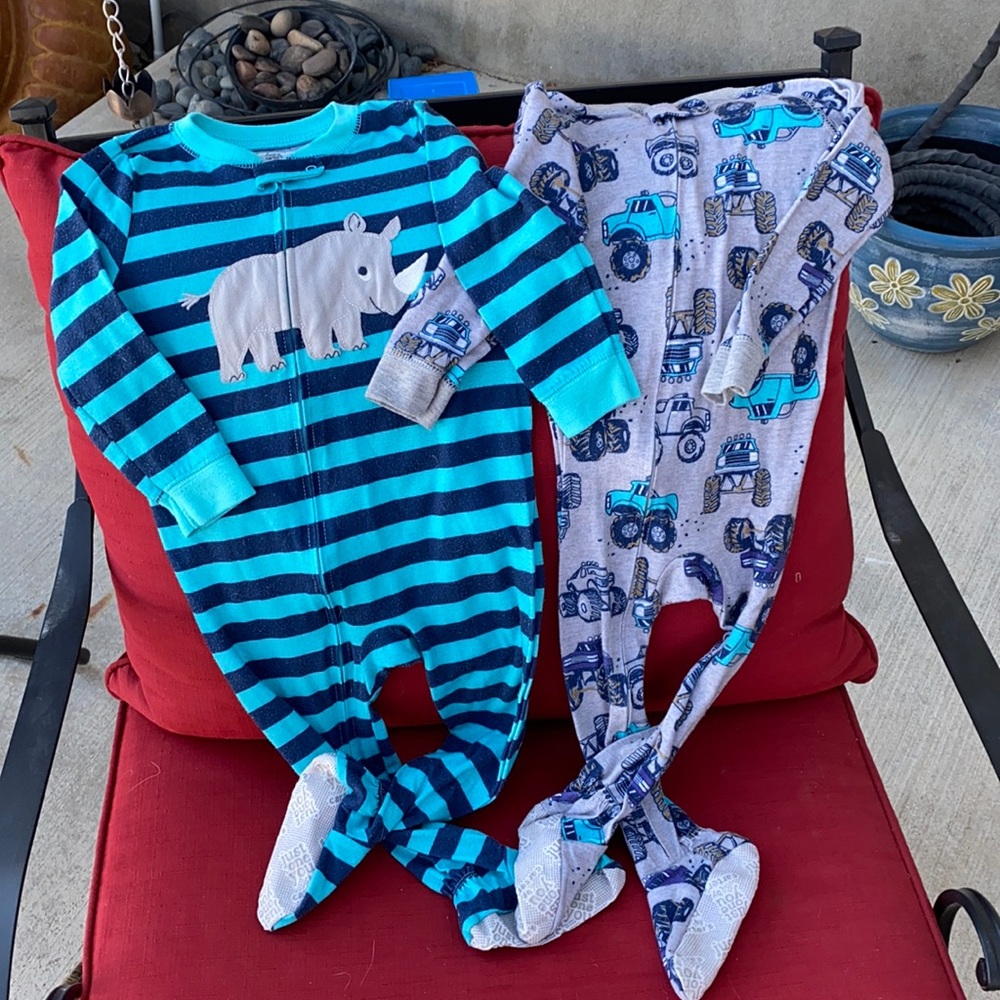Cute long sleeve zip up pajama bundle